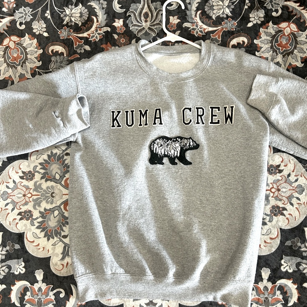 vintage kuma crew grey sweater with green emeralds #vintage